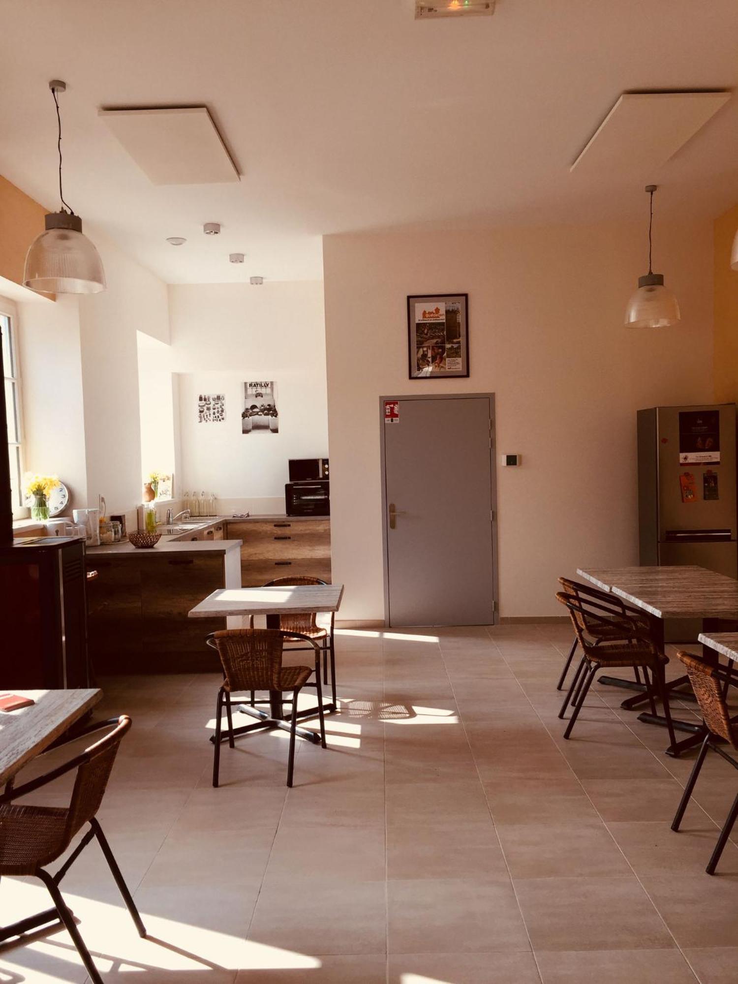 L'Auberge De Treigny Eksteriør billede